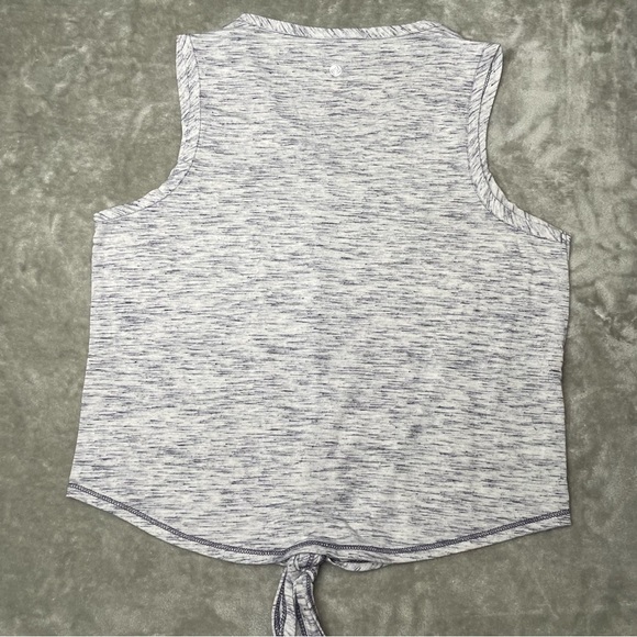 Tanktops 4 Piece Bundle Size Small - Picture 10 of 16